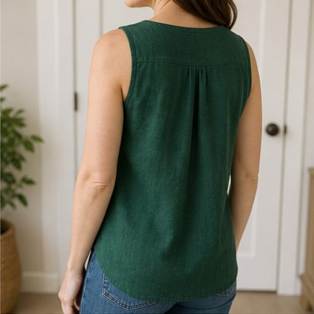 Emerald Pleated Blouse - Picture 3 of 4